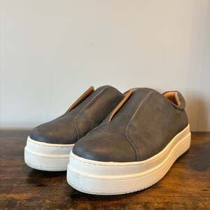 J/Slides NYC Platform Slip On Sneakers Women’s 6.5 Gray Leather Casual Shoes